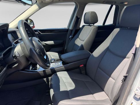 Used 2017 BMW X3 sDrive28i RWD image 13