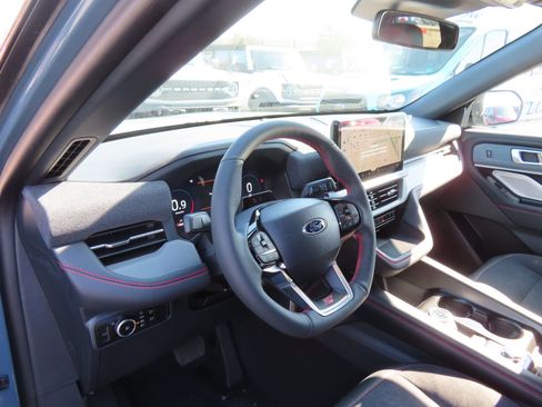 New 2026 Ford Explorer ST image 8