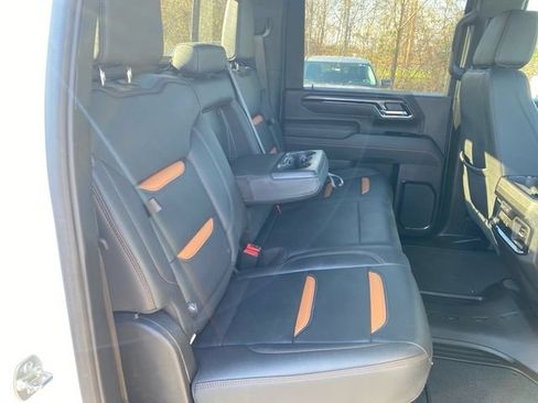 Used 2025 GMC Sierra 3500 AT4 w/ AT4 Premium Plus Package AWD/4WD image 28
