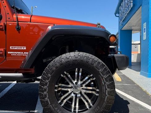 Used 2014 Jeep Wrangler Unlimited Sport w/ Quick Order Package 24S AWD/4WD image 12