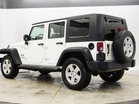 Used 2009 Jeep Wrangler X image 3