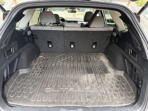 Used 2021 Subaru Outback Premium w/ Popular Package #1 AWD/4WD image 7