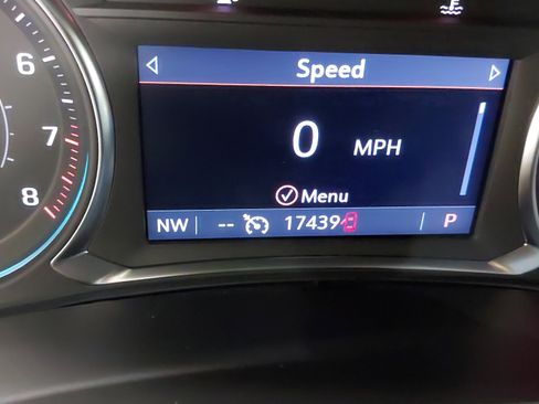 Used 2023 Chevrolet Traverse LT w/ LT Premium Package image 19