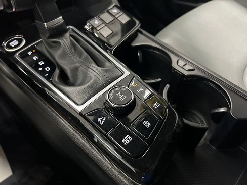 Used 2023 Kia Sportage X-Line w/ X-Line Premium Package AWD/4WD image 16