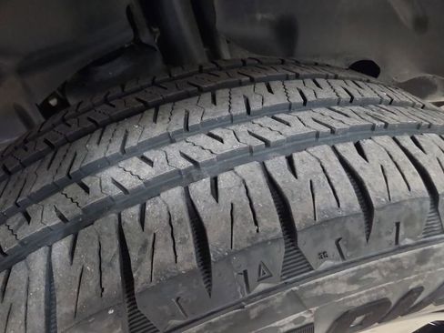 Used 2025 Jeep Wrangler Unlimited Sahara AWD/4WD image 26