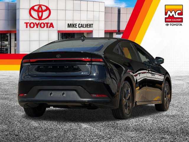 Used 2025 Toyota Prius LE FWD image 9