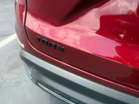 Used 2025 Chevrolet Trax RS w/ Driver Confidence Package FWD image 7