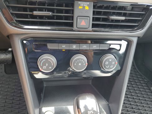 New 2025 Volkswagen Taos S image 21