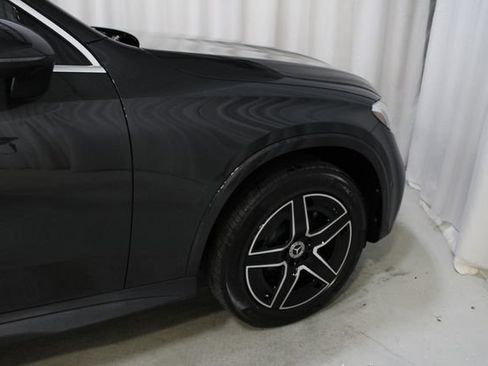 Used 2023 Mercedes-Benz GLC 300 4MATIC image 37