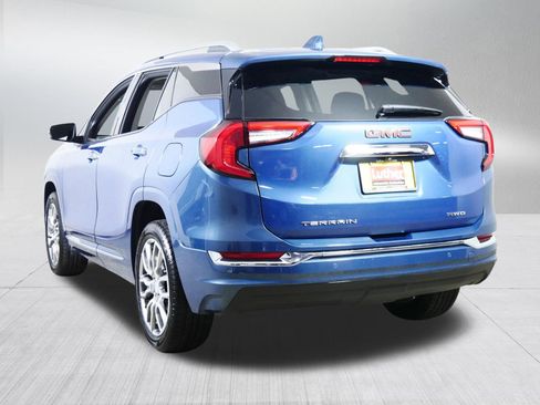 Used 2024 GMC Terrain Denali image 5