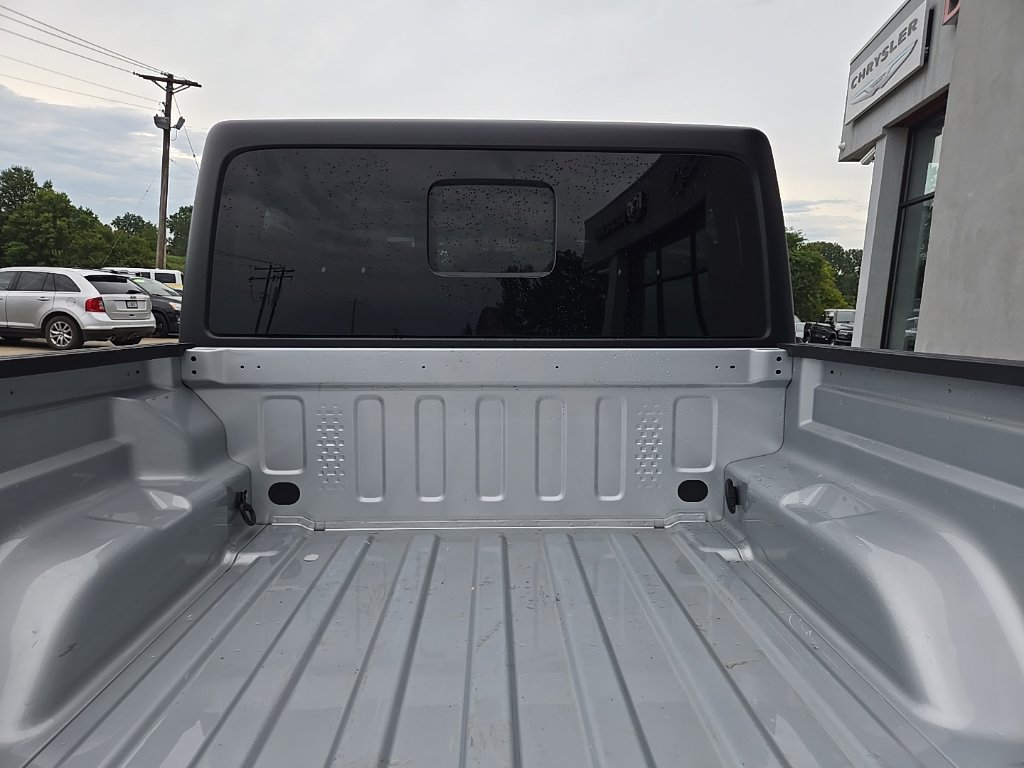 Used 2023 Jeep Gladiator Sport AWD/4WD image 28