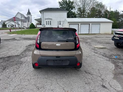 Used 2016 Kia Soul FWD image 7