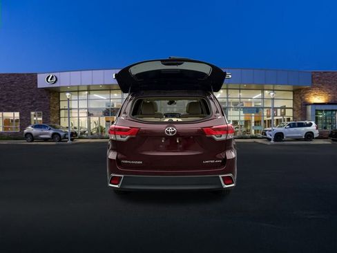 Used 2018 Toyota Highlander Limited Platinum image 20