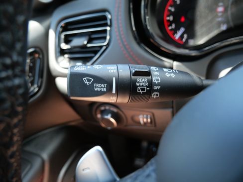 Used 2024 Dodge Durango R/T AWD/4WD image 31