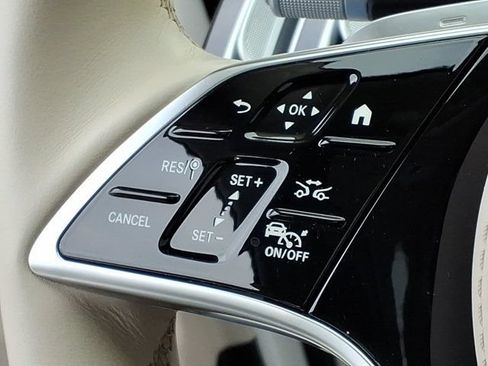 Certified 2023 Mercedes-Benz S 500 4MATIC image 9