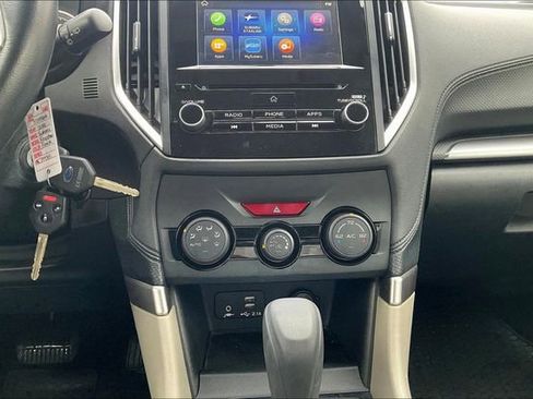 Used 2019 Subaru Forester Premium image 32