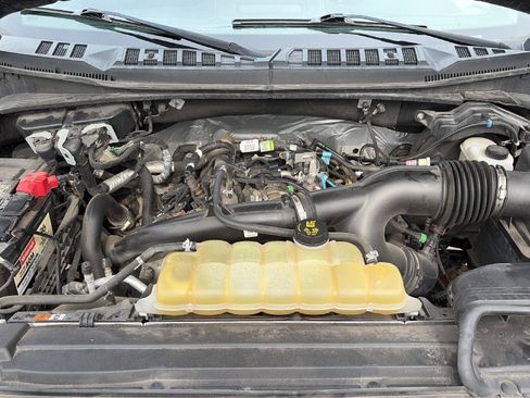 Used 2020 Ford F150 XLT w/ Equipment Group 302A Luxury AWD/4WD image 30