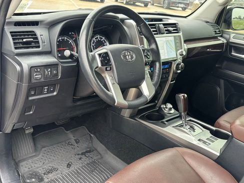 Used 2023 Toyota 4Runner Limited image 12