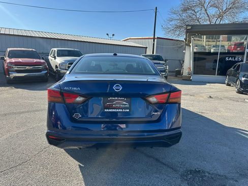 Used 2020 Nissan Altima 2.5 S image 4