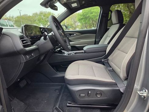 New 2026 Chevrolet Traverse LT w/ LPO, Floor Liner Package image 14