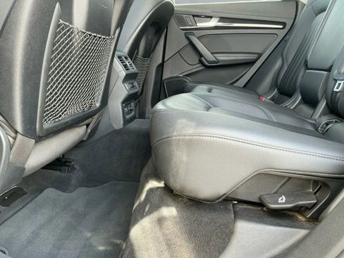 Used 2020 Audi Q5 e Premium Plus w/ Premium Plus Package image 15