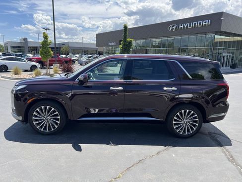Certified 2024 Hyundai Palisade Calligraphy AWD/4WD image 12