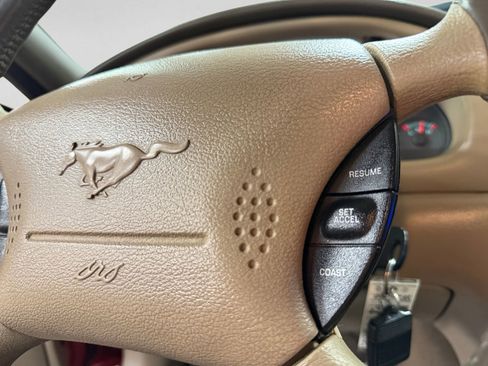 Used 2000 Ford Mustang GT RWD image 35