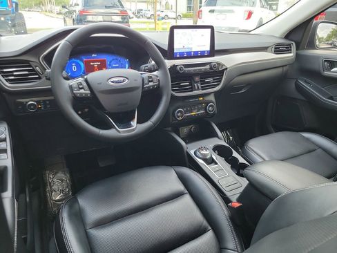 Used 2021 Ford Escape SEL w/ Technology Package FWD image 11