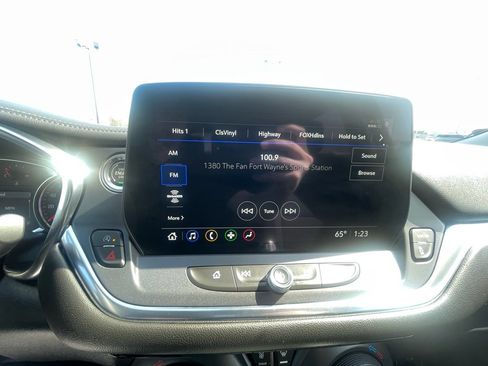 Used 2025 Chevrolet Blazer LT FWD image 14