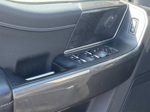 Used 2022 Ford F150 XLT w/ Equipment Group 302A High image 12