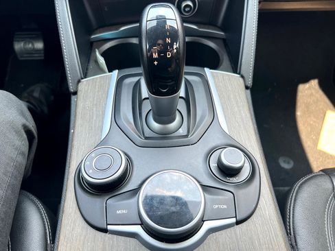 Used 2018 Alfa Romeo Stelvio Ti image 21