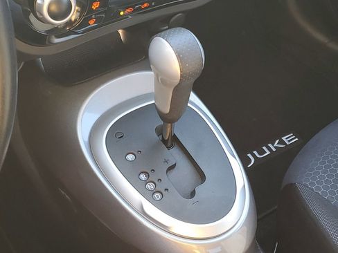 Used 2015 Nissan Juke SV w/ Technology Package image 24