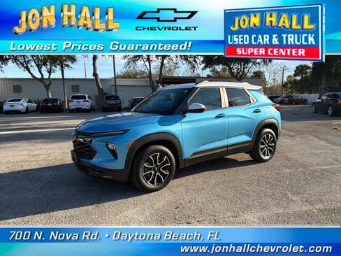 Used 2025 Chevrolet TrailBlazer ACTIV w/ Convenience Package image 2