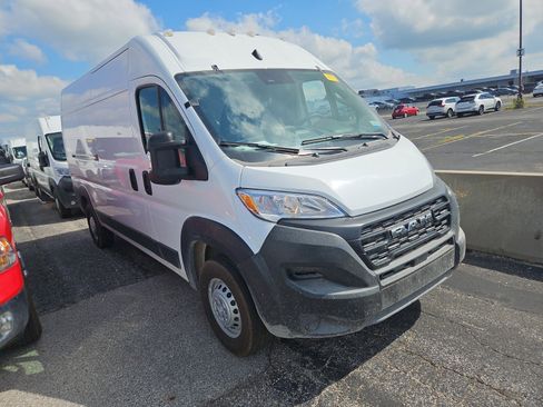 Used 2025 RAM ProMaster 2500 w/ Power Group image 2
