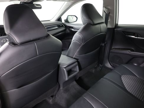 Used 2024 Toyota Camry SE FWD image 32