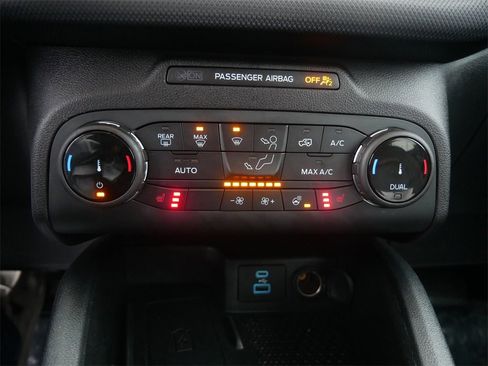 Used 2022 Ford Bronco Sport Outer Banks w/ Tech Package image 22