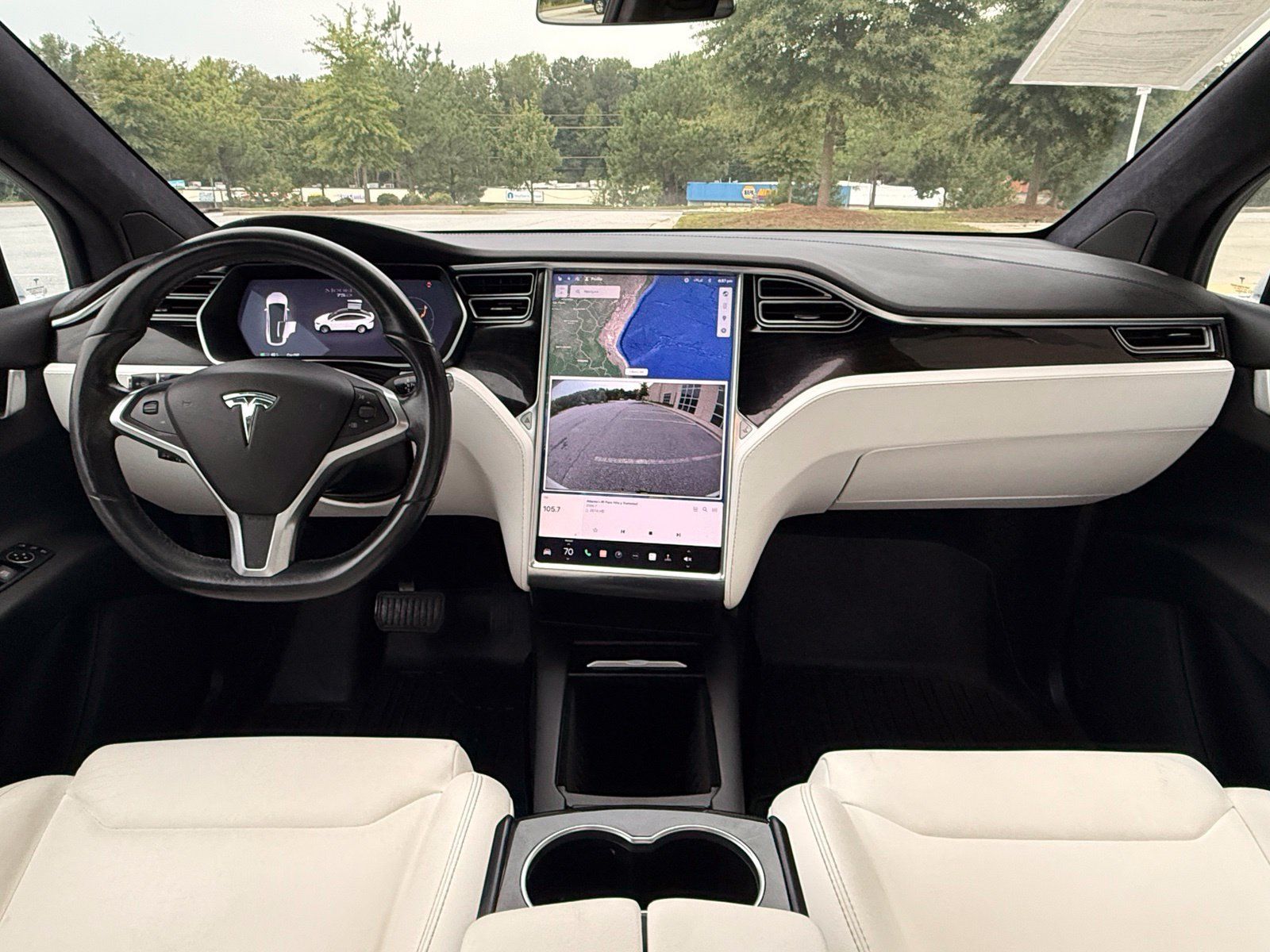 Used 2018 Tesla Model X 75D AWD/4WD image 23