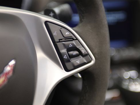 Used 2015 Chevrolet Corvette Z06 w/ 3LZ Preferred Equipment Group image 26