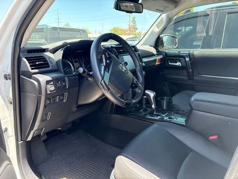 Used 2024 Toyota 4Runner TRD Off-Road Premium w/ Off Road Premium Plus Package AWD/4WD image 7