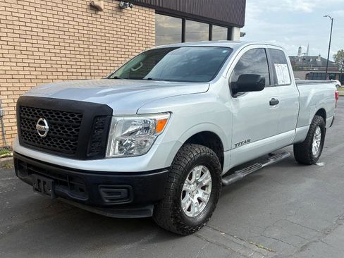 Used 2017 Nissan Titan S image 1