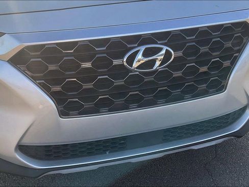 Used 2019 Hyundai Santa Fe SEL FWD image 28