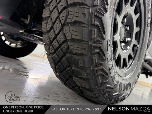 Used 2023 GMC Sierra 1500 AT4X AWD/4WD image 10