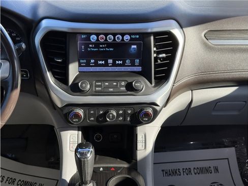 Used 2019 GMC Acadia SLT image 38