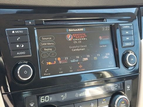 Used 2020 Nissan Rogue Sport SV w/ All-Weather Package AWD/4WD image 17