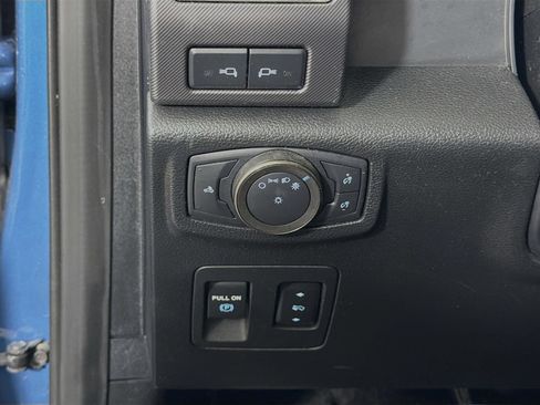Used 2019 Ford F150 Raptor w/ Equipment Group 802A Luxury AWD/4WD image 11