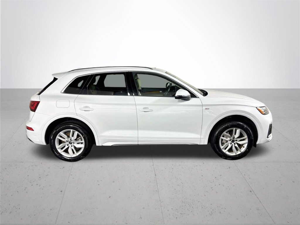 Used 2023 Audi Q5 2.0T Premium w/ Convenience Package AWD/4WD image 5