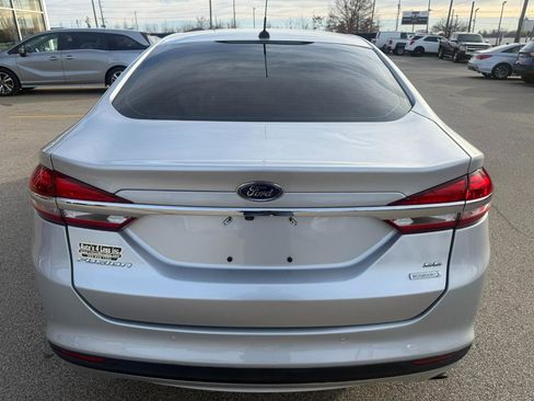 Used 2018 Ford Fusion SE w/ Fusion SE Technology Package image 7