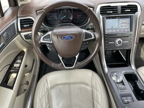 Used 2017 Ford Fusion Platinum FWD image 11