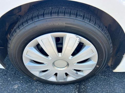 Used 2023 Toyota Corolla LE image 16