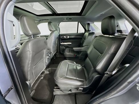 Certified 2023 Ford Explorer XLT w/ Equipment Group 202A AWD/4WD image 31